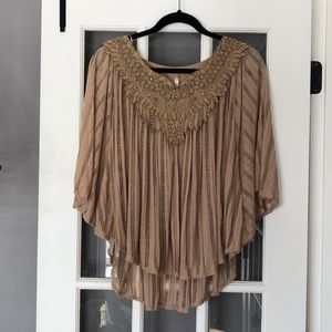 NWT Willow and Clay Boho top